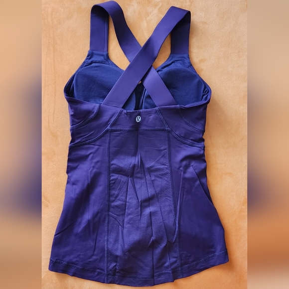 Lululemon activewear sz 4 - Picture 2 of 2